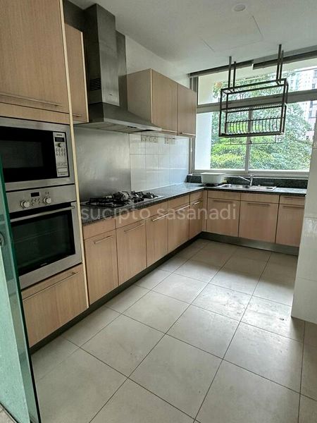 3 Bed Condo for Rent in  The Botanic On Lloyd - Image 2